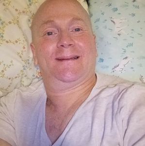 Meet your Posher, Carlos